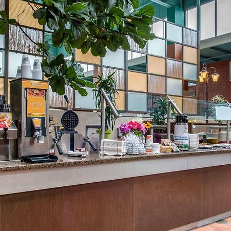 Quality Hotel Conference Center Cincinnati Blue Ash Ngoại thất bức ảnh