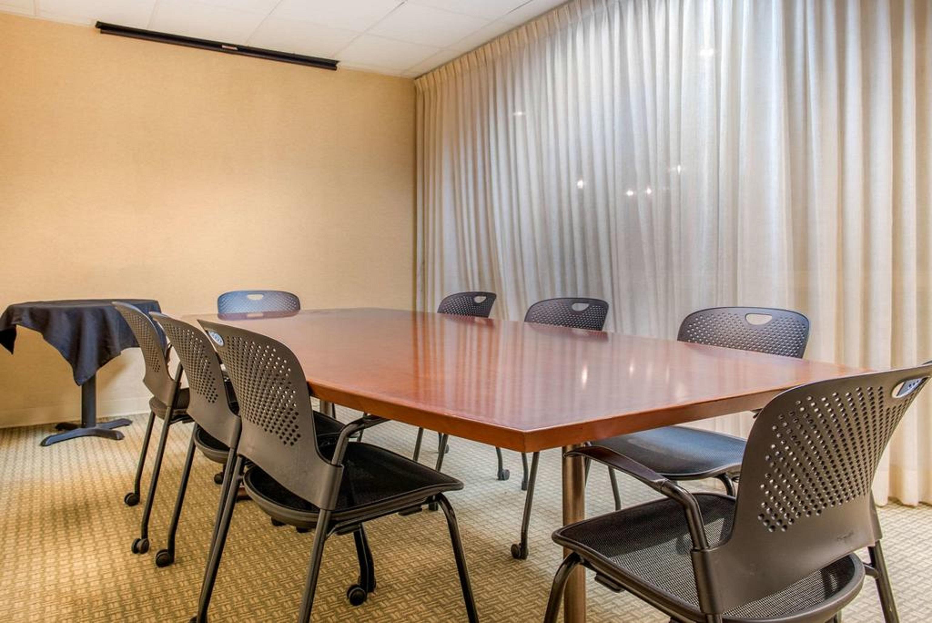 Quality Hotel Conference Center Cincinnati Blue Ash Ngoại thất bức ảnh