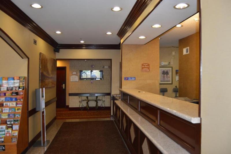 Quality Hotel Conference Center Cincinnati Blue Ash Ngoại thất bức ảnh